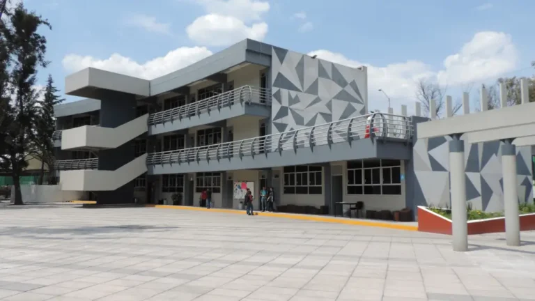Universidad-Rosario-Castellanos-llegará-a-Puebla